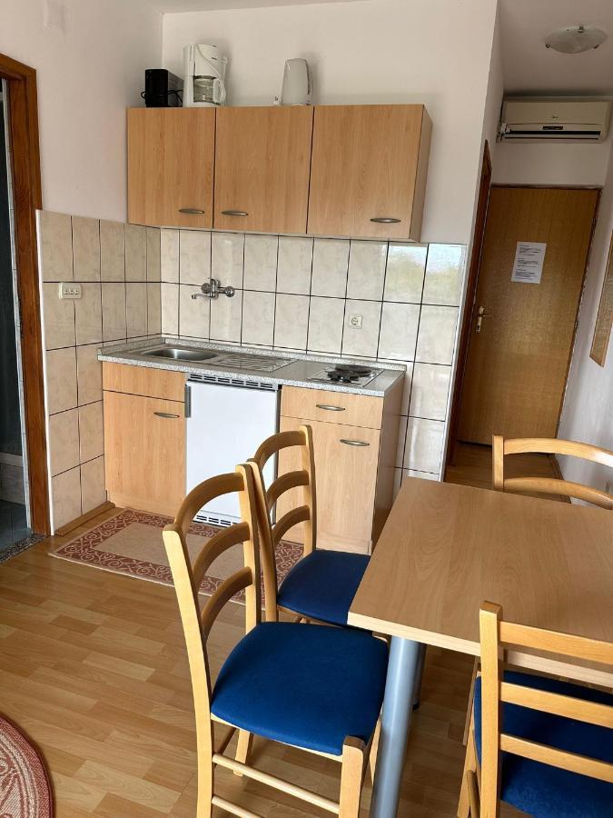 Apartmani 카를로바크 외부 사진